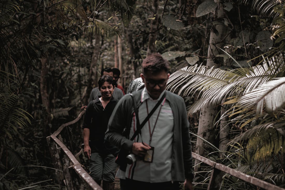 Exploring Global Travel: Cultural Insights and Sustainable Practices for Modern Travelers Image 2