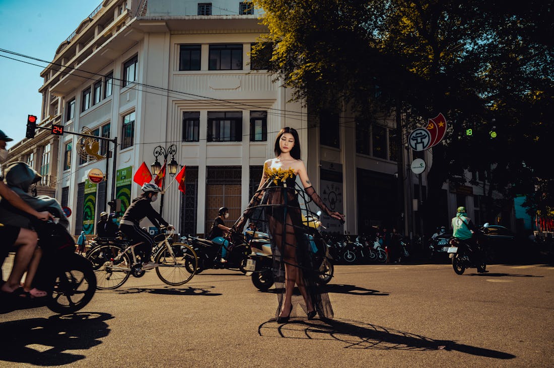 Exploring Holistic Approaches to Personal Finance: How Mindfulness Can Transform Your Money Management Image 1