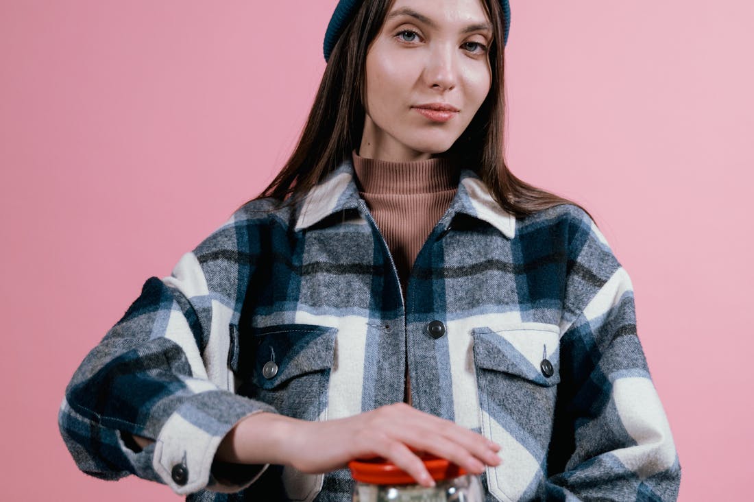 Exploring Holistic Approaches to Personal Finance: How Mindfulness Can Transform Your Money Management Image 3