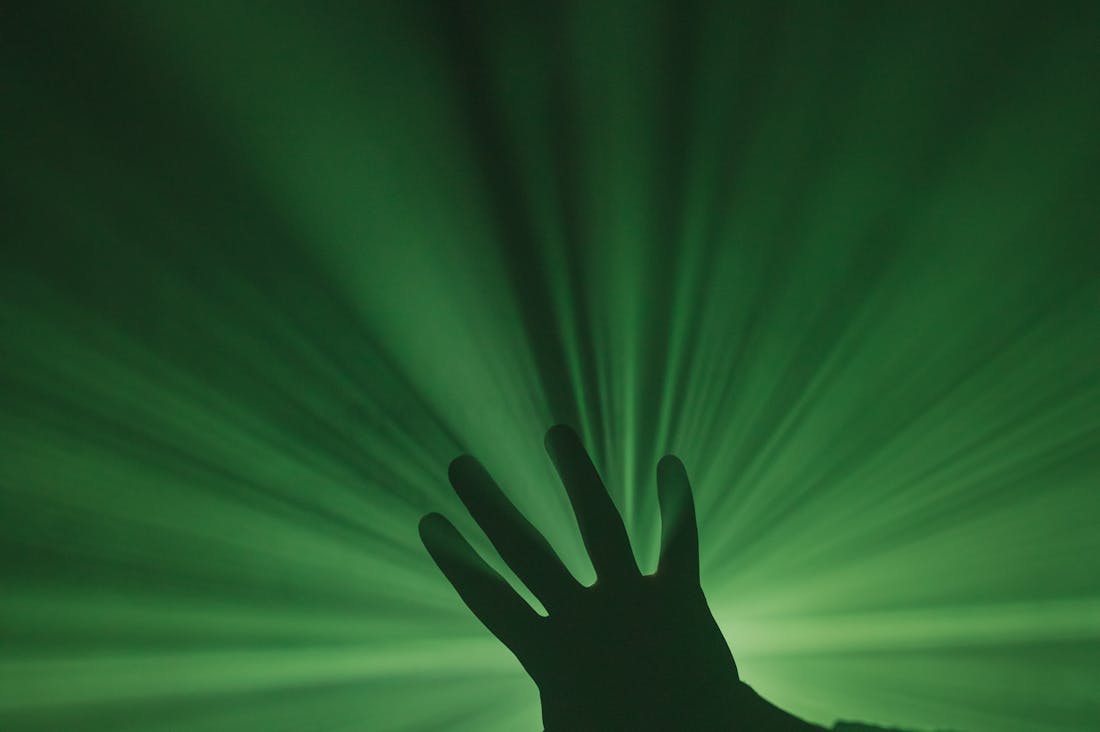 Exploring Remote Work: How to Create an Inspiring Workspace at Home Image 3