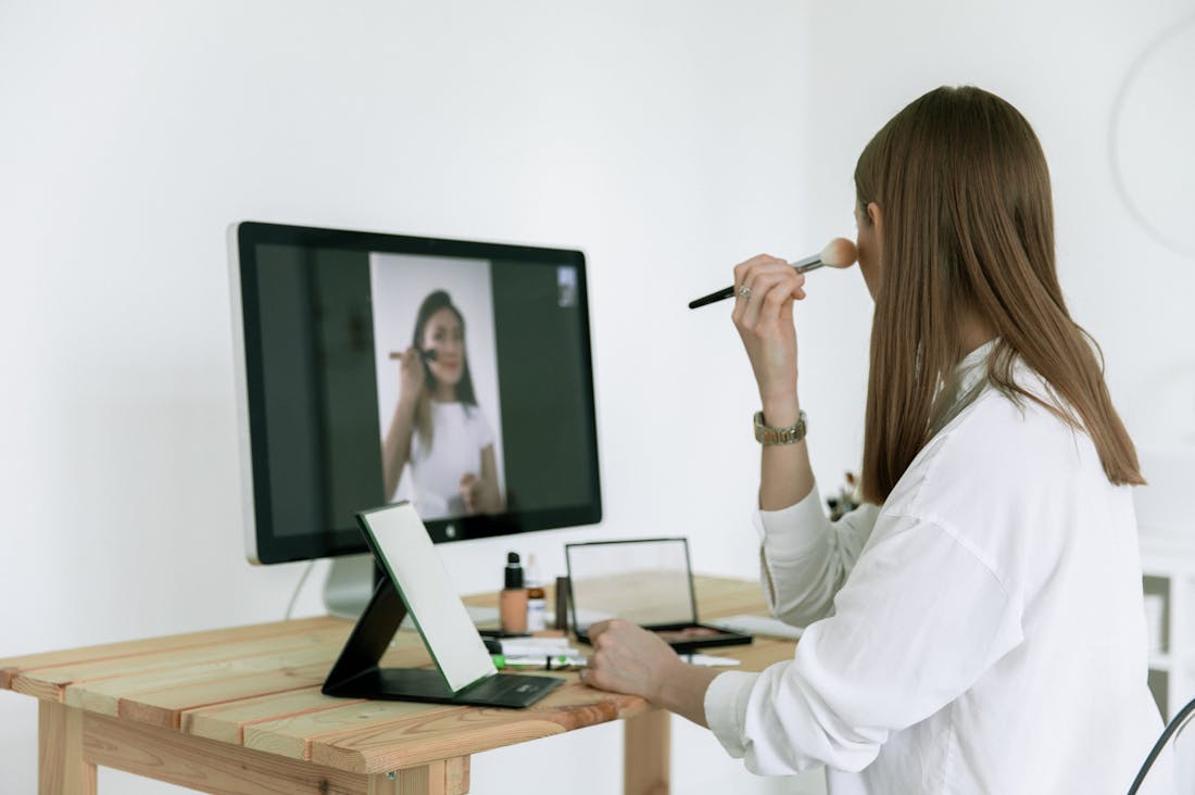 Exploring the Connection Between Mental Well-being and Physical Health: Insights on Nutrition, Exercise, and Self-Care Image 3