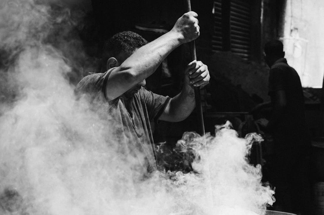 Exploring the Digital Nomad Lifestyle: Balancing Work and Adventure in a Connected World Image 2