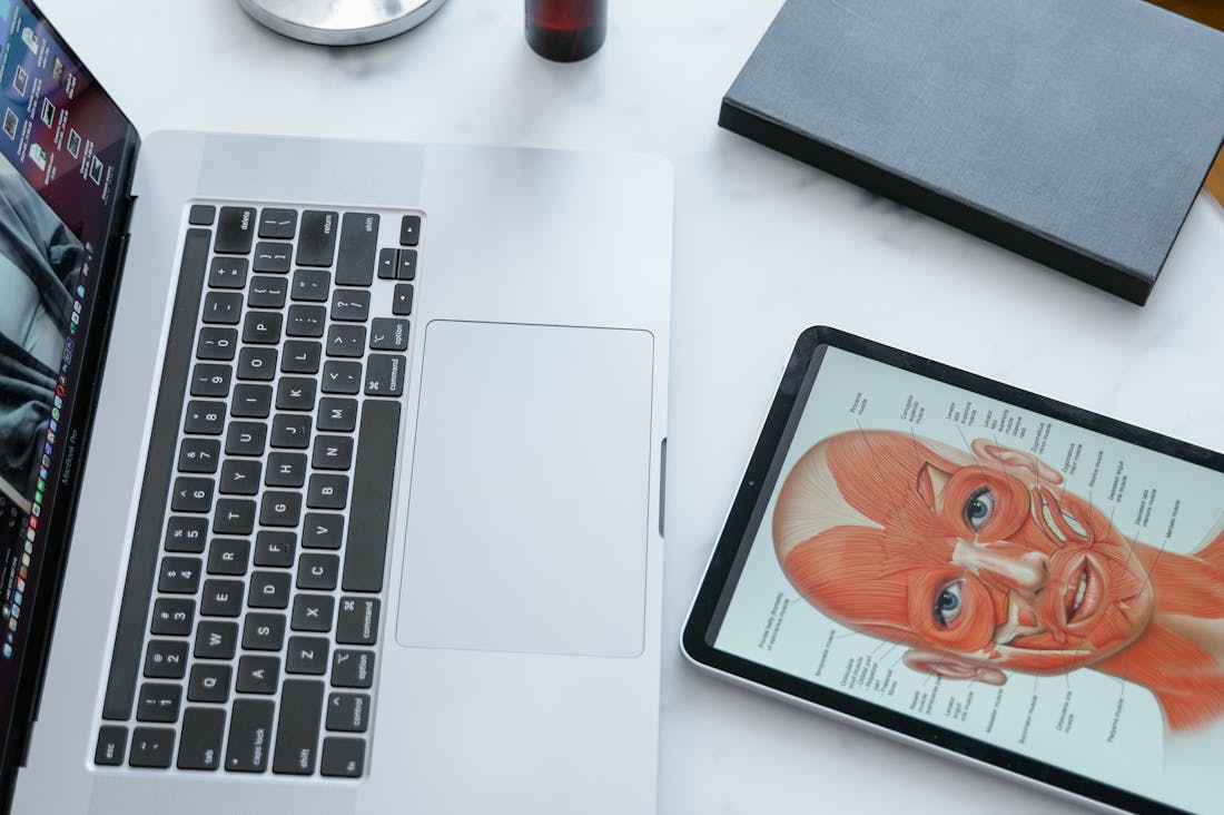 Exploring the Intersection of Health and Technology: How Innovations Improve Our Well-Being Image 2