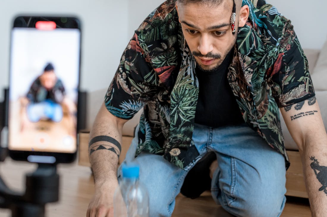 Exploring the Intersection of Mindfulness and Modern Technology: Finding Balance in a Digital Age Image 3