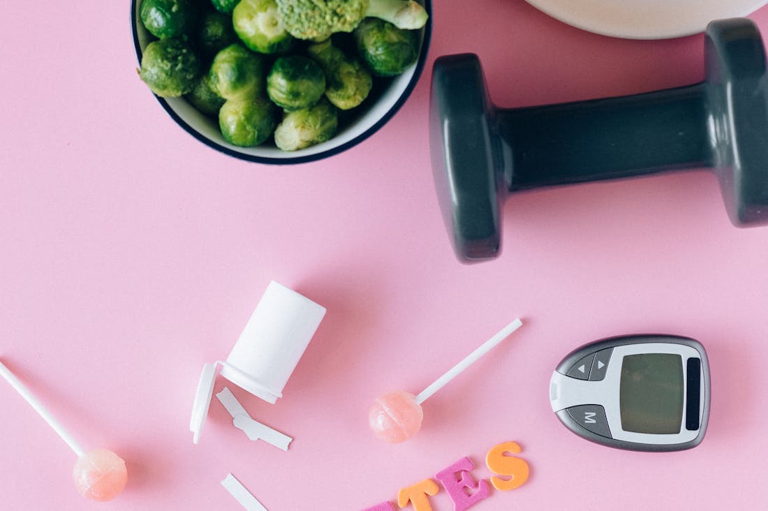 Exploring the Intersection of Technology and Wellness: How Smart Devices are Revolutionizing Health Management Image 1