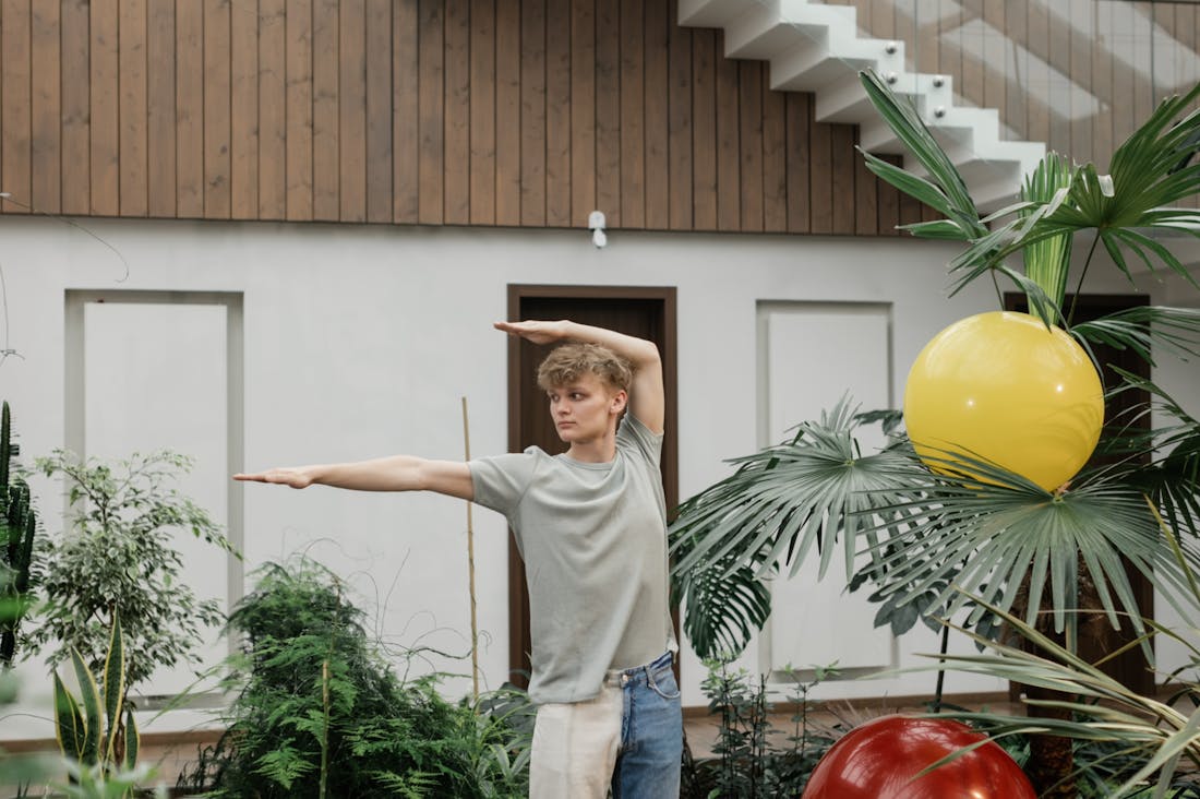 Exploring the Intersection of Technology and Wellness: How to Leverage Gadgets for a Healthier Lifestyle Image 2