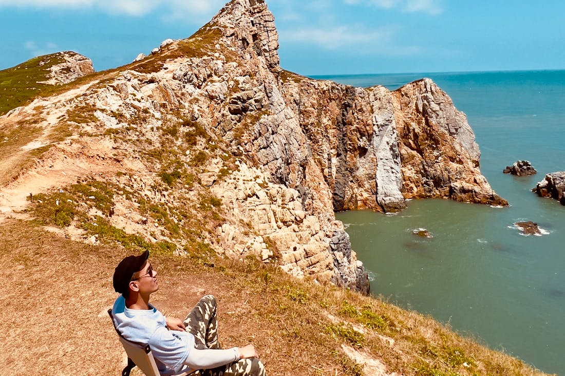 Exploring the World: How to Travel Smartly and Sustainably in the Modern Age Image 2