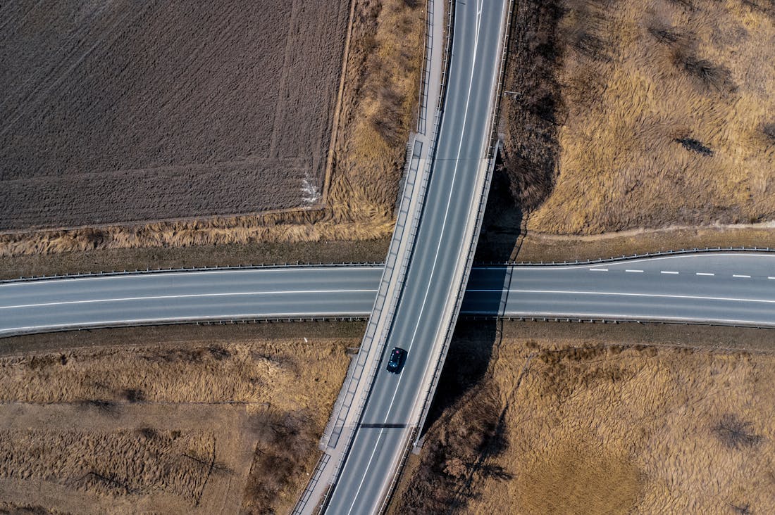 Exploring the World: How Travel Broadens Perspectives and Enhances Personal Growth Image 1