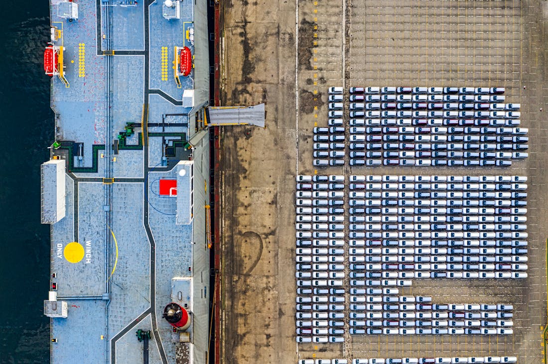 Finance for a Sustainable Future: Strategies to Align Money Management with Environmental Values Image 3