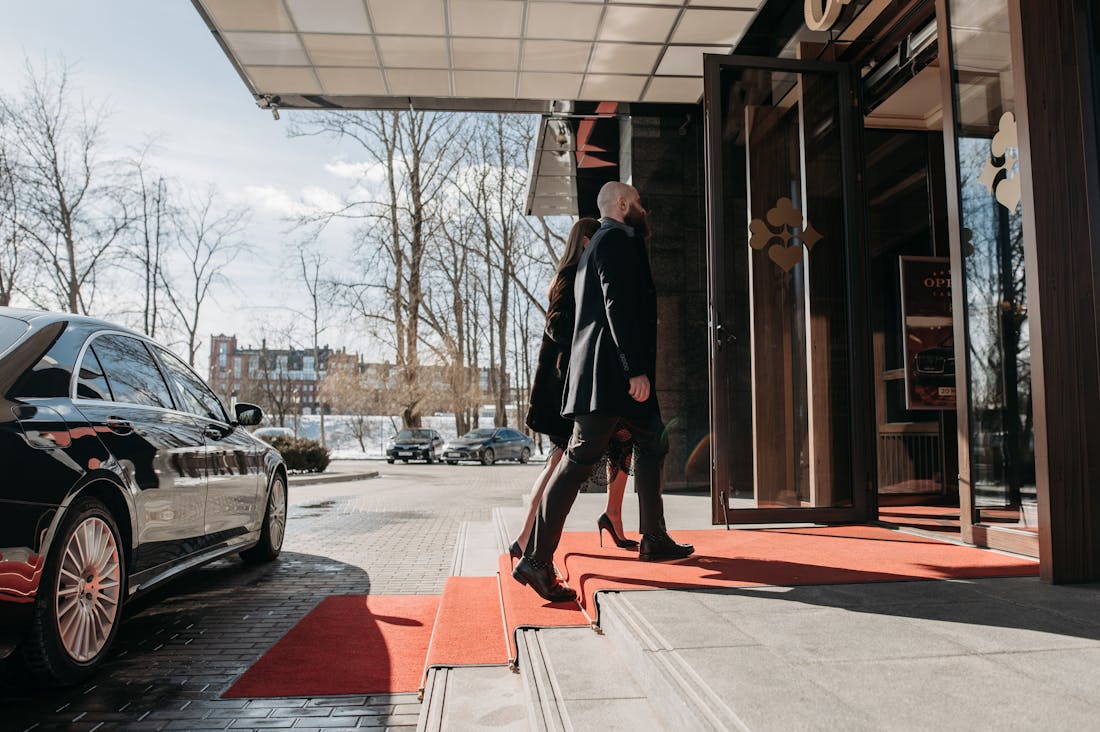 Financial Freedom: Comprehensive Strategies for Building Wealth in Today's Economy Image 1