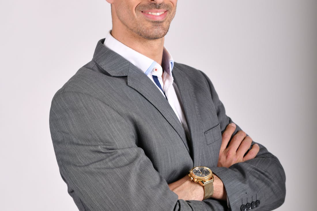 Financial Freedom: Practical Steps for Building Wealth in a Complex Economy Image 2