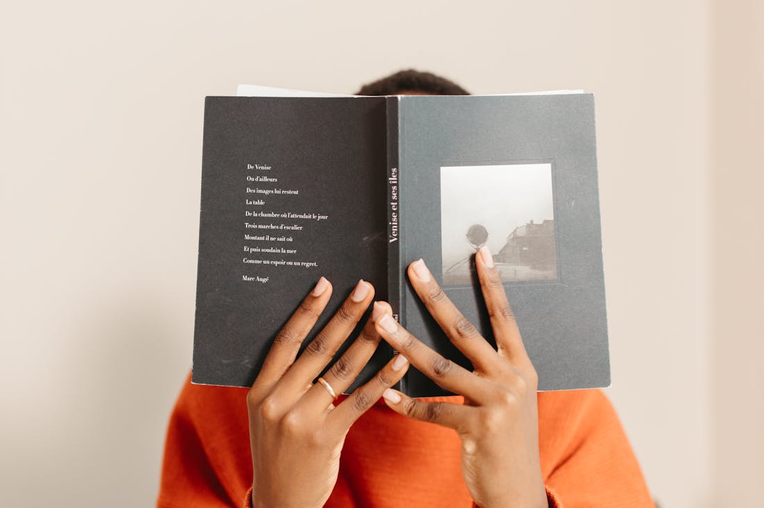 Financial Freedom Through Mindful Spending: A Guide to Conscious Consumerism Image 1