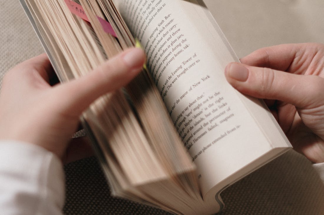 Financial Literacy: Empowering Yourself Through Knowledge in the Modern Economy Image 2