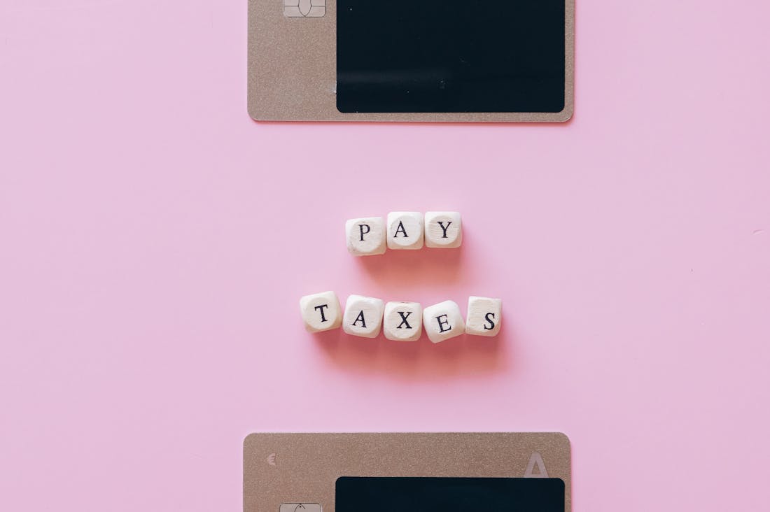 Financial Literacy for the Modern Age: Embracing Knowledge to Shape Your Financial Future with Confidence Image 1