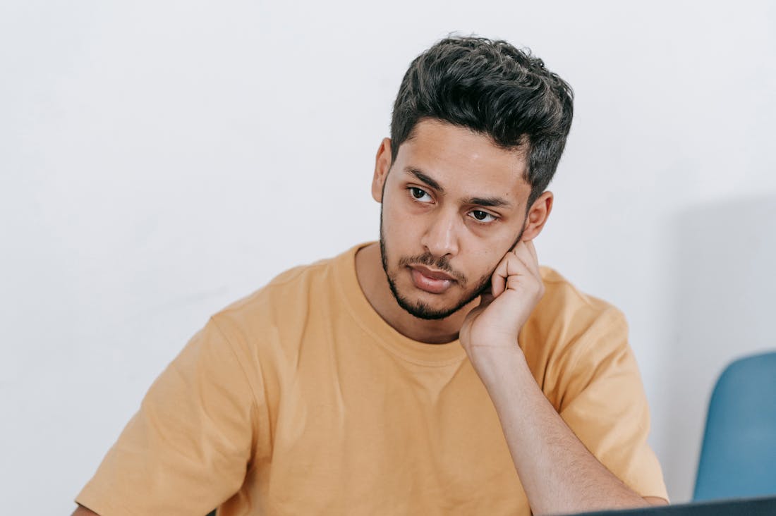 Financial Literacy for Young Adults: Key Knowledge for Building Wealth Image 2