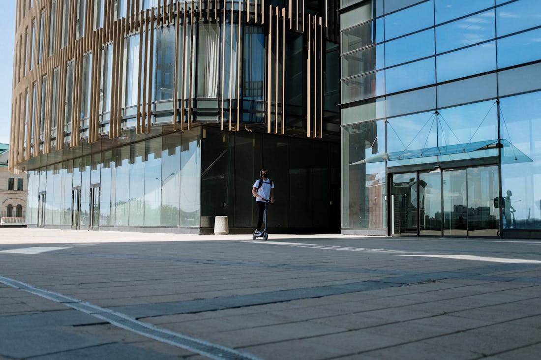 Finding Balance: Embracing Technology for Health, Finance, and Eco-Friendly Travel Image 3