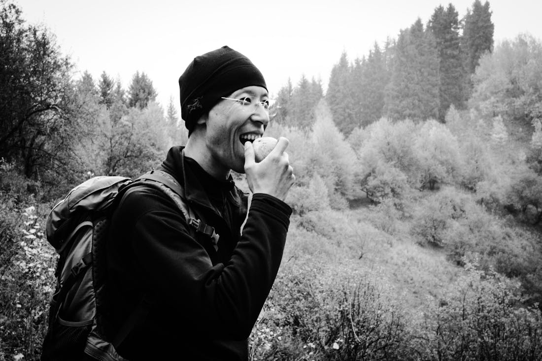 Finding Balance While Traveling: How to Stay Healthy and Mindful on the Go