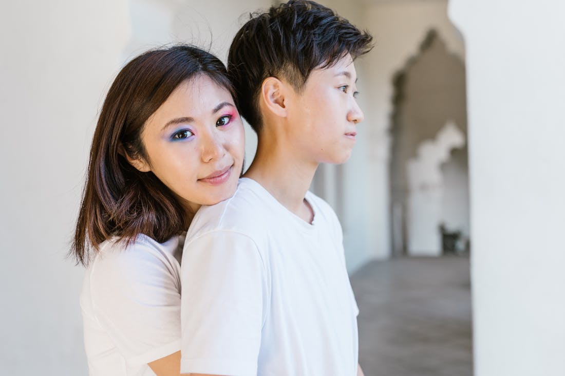 Fostering Meaningful Connections: Social Interactions in a Digital World Image 3