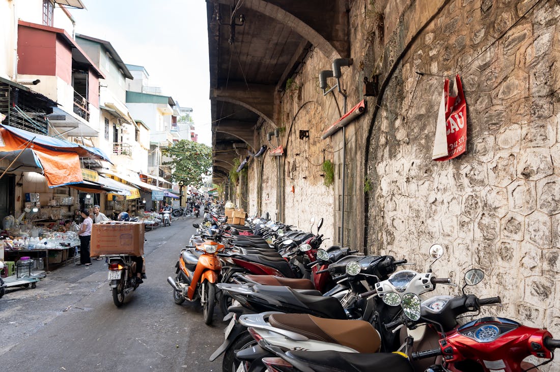 Future of Automotive Innovation: Electric Vehicles, Smart Technologies, and Eco-Friendly Trends Image 1