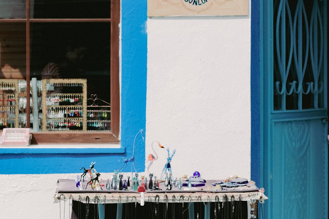 Guide to Responsible Tourism: Balancing Adventure and Conservation Image 2