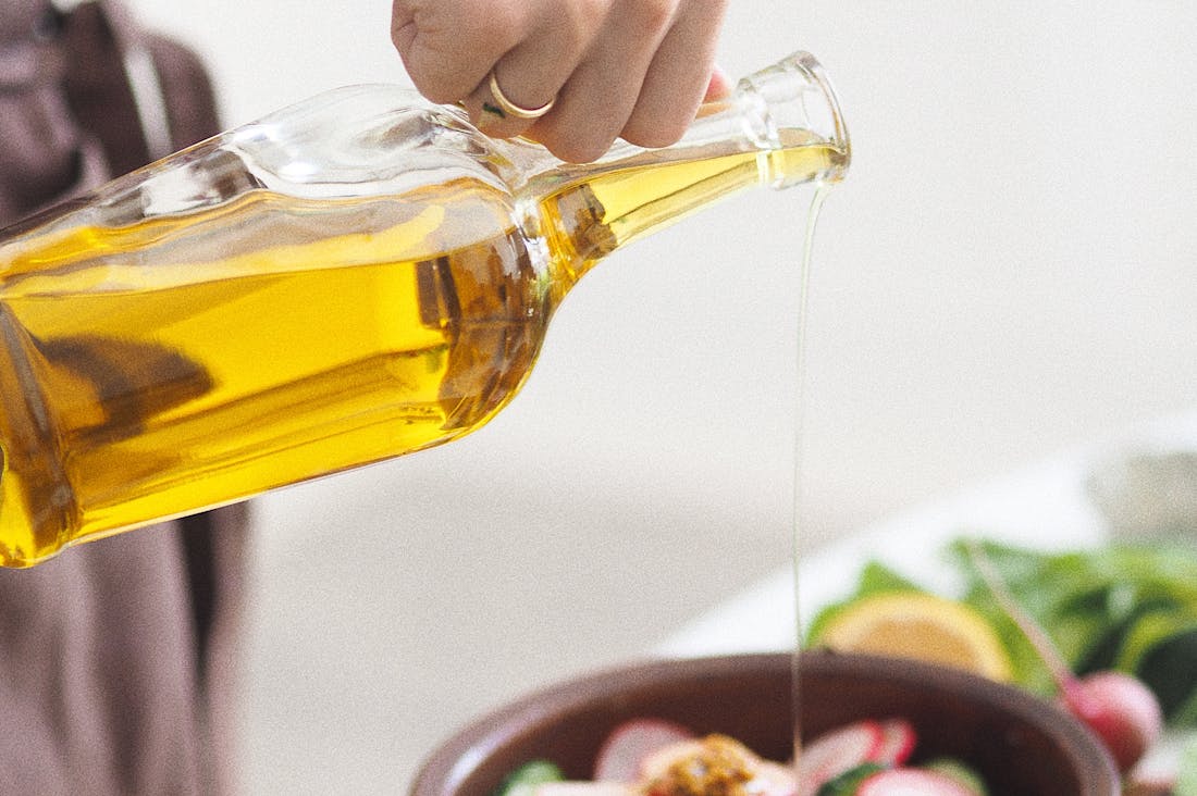 Harnessing Technology for a Healthier Lifestyle: Practical Tips to Improve Your Daily Routine Image 2