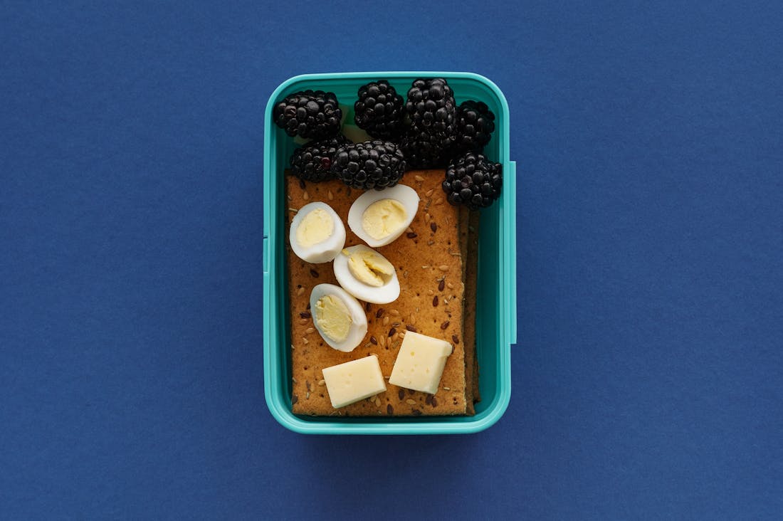 Healthy Eating Habits for Busy Professionals on the Go Image 1