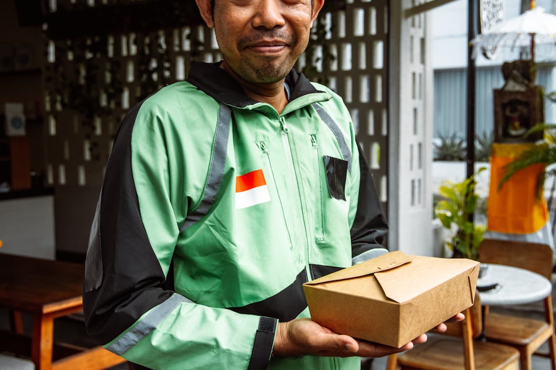 Healthy Eating Hacks for Busy Professionals: Quick Recipes and Smart Choices Image 3