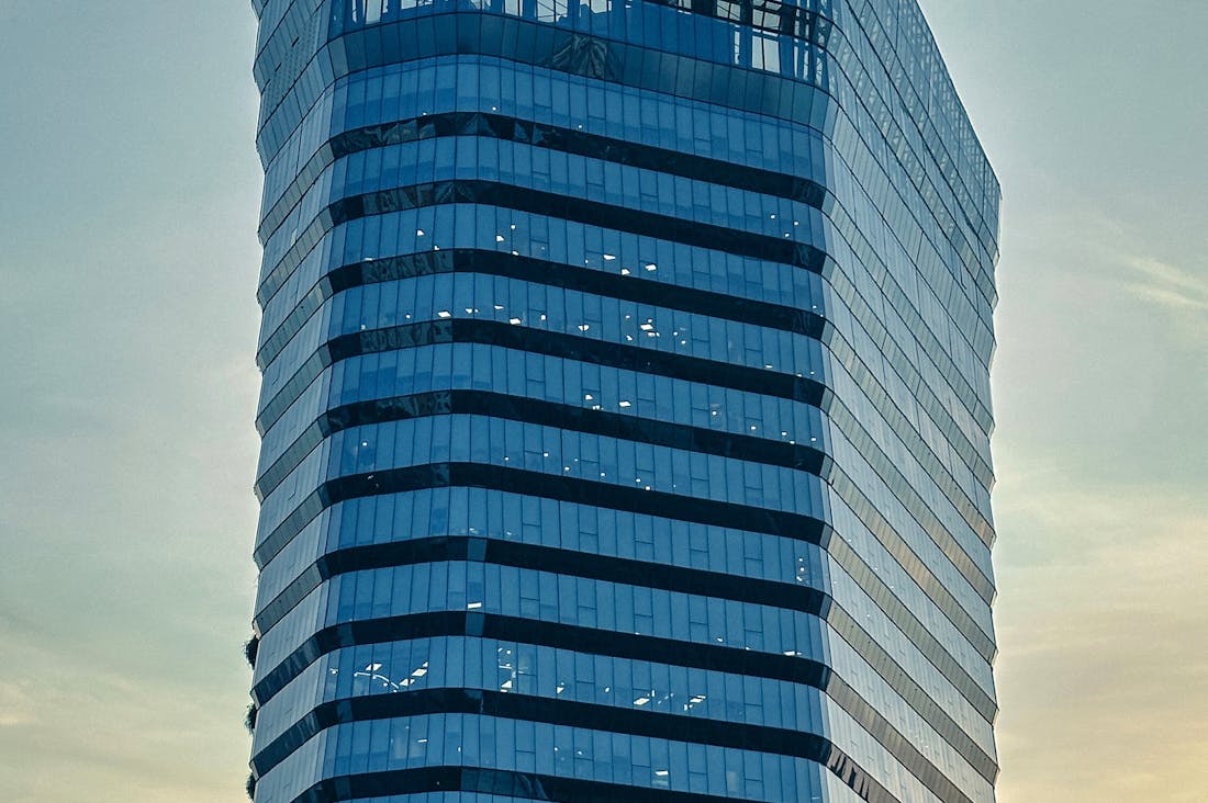 Healthy Financial Habits: Saving Strategies, Investment Basics, and Budgeting Tips for Success Image 2