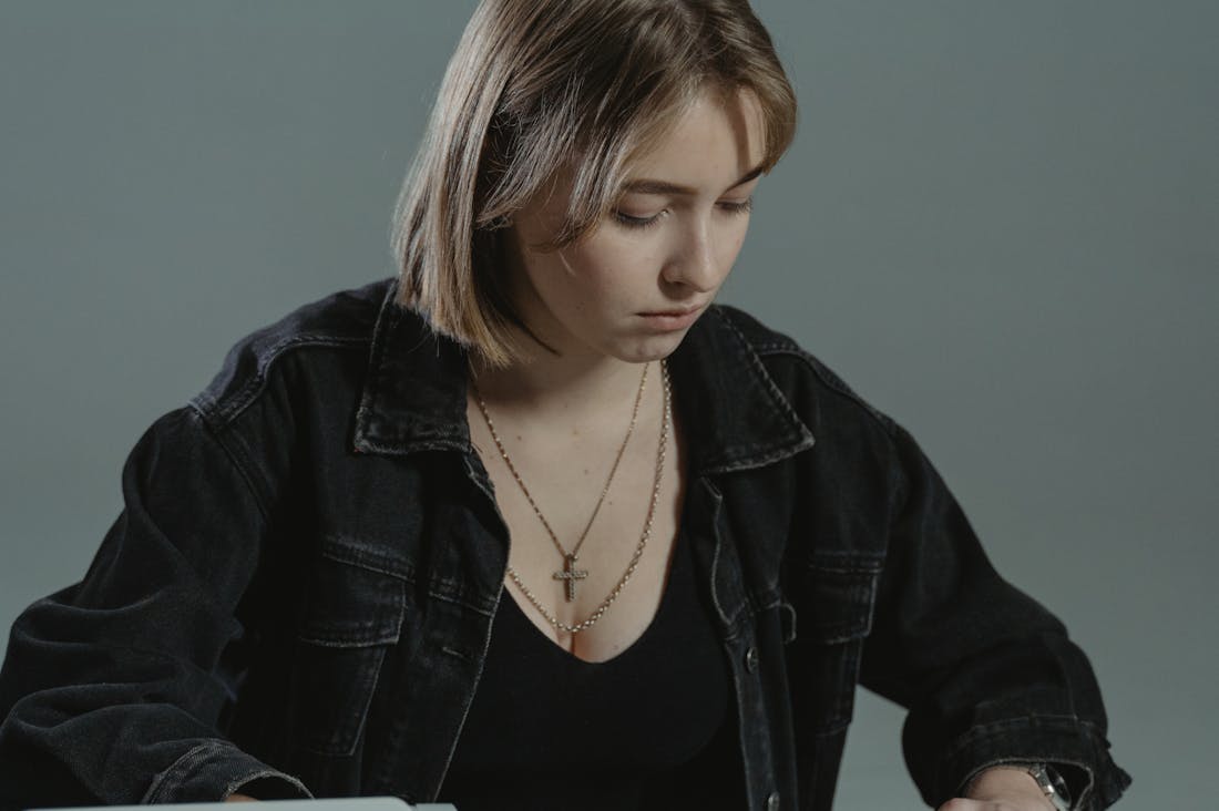 Healthy Financial Habits That Promote Long-Term Well-Being Image 3