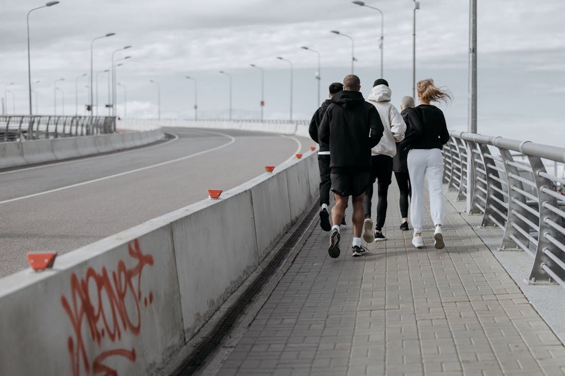 Healthy Living in Urban Areas: Practical Tips for City Dwellers Image 2