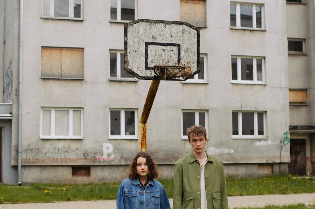 Holistic Approaches to Mental Well-being in Modern Society Image 3