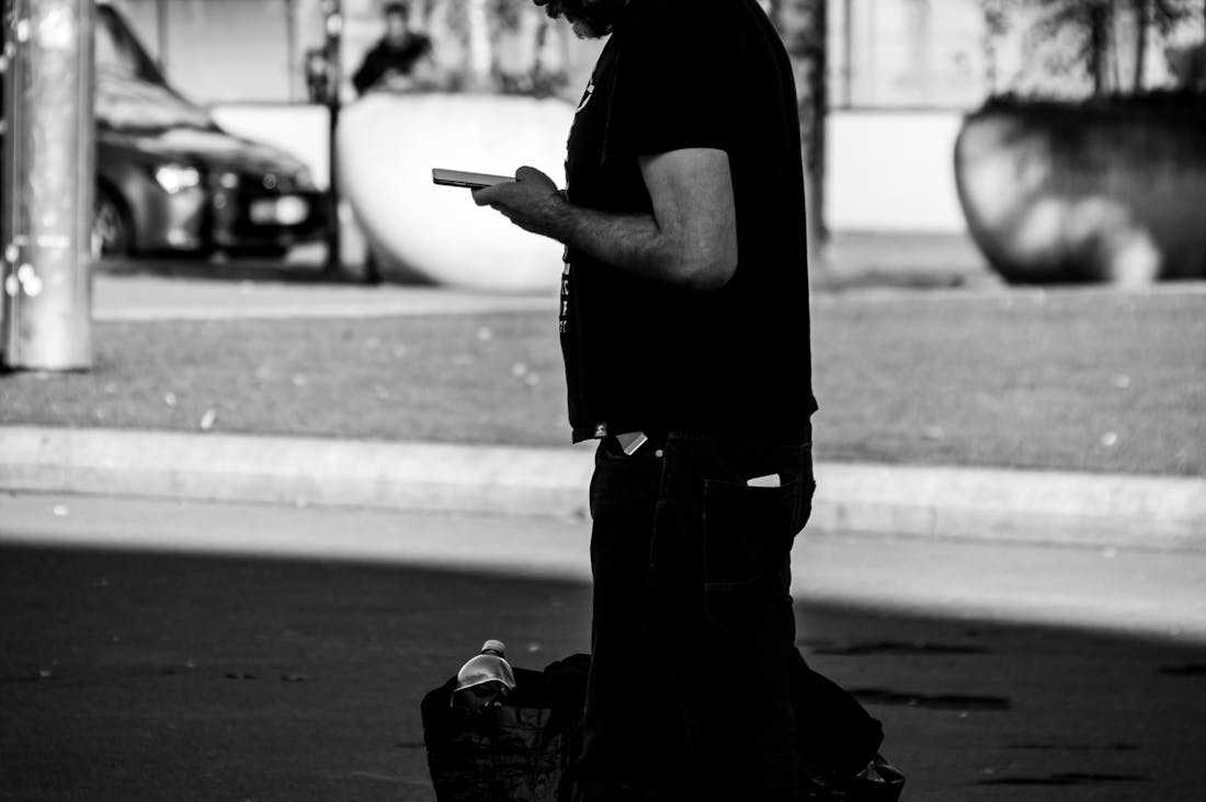 Impact of Vehicle Technology on Modern Commuting Experiences Image 3