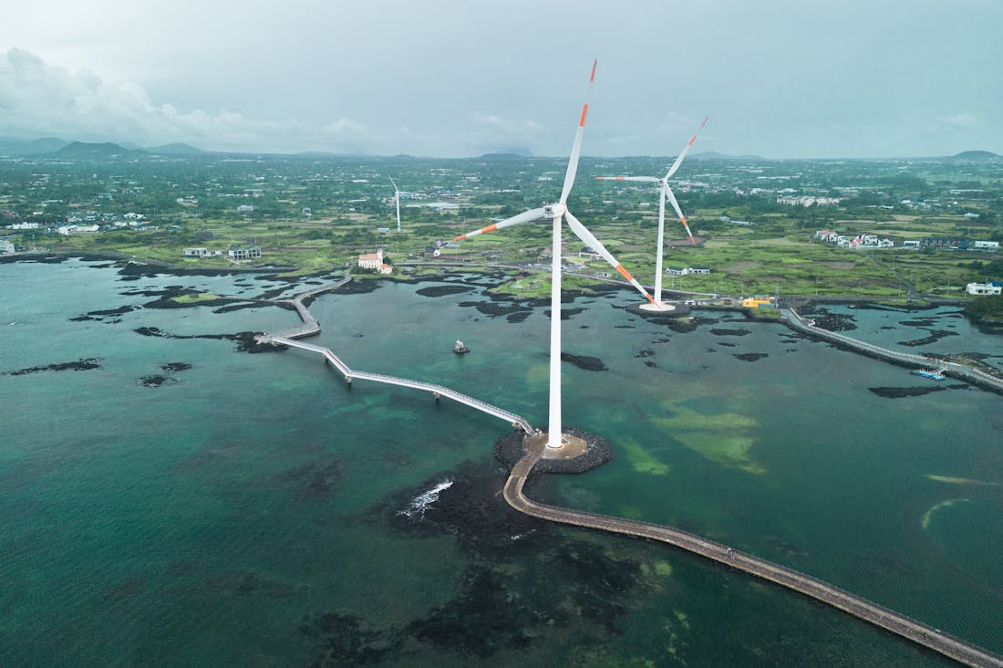 Impactful Technology Innovations Shaping Tomorrow's World Image 2
