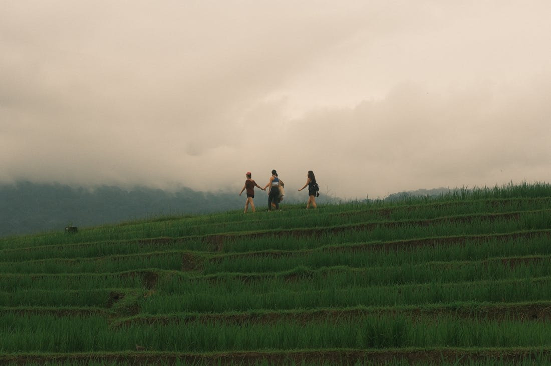 Impactful Travel Habits for Sustainable Adventures Image 2