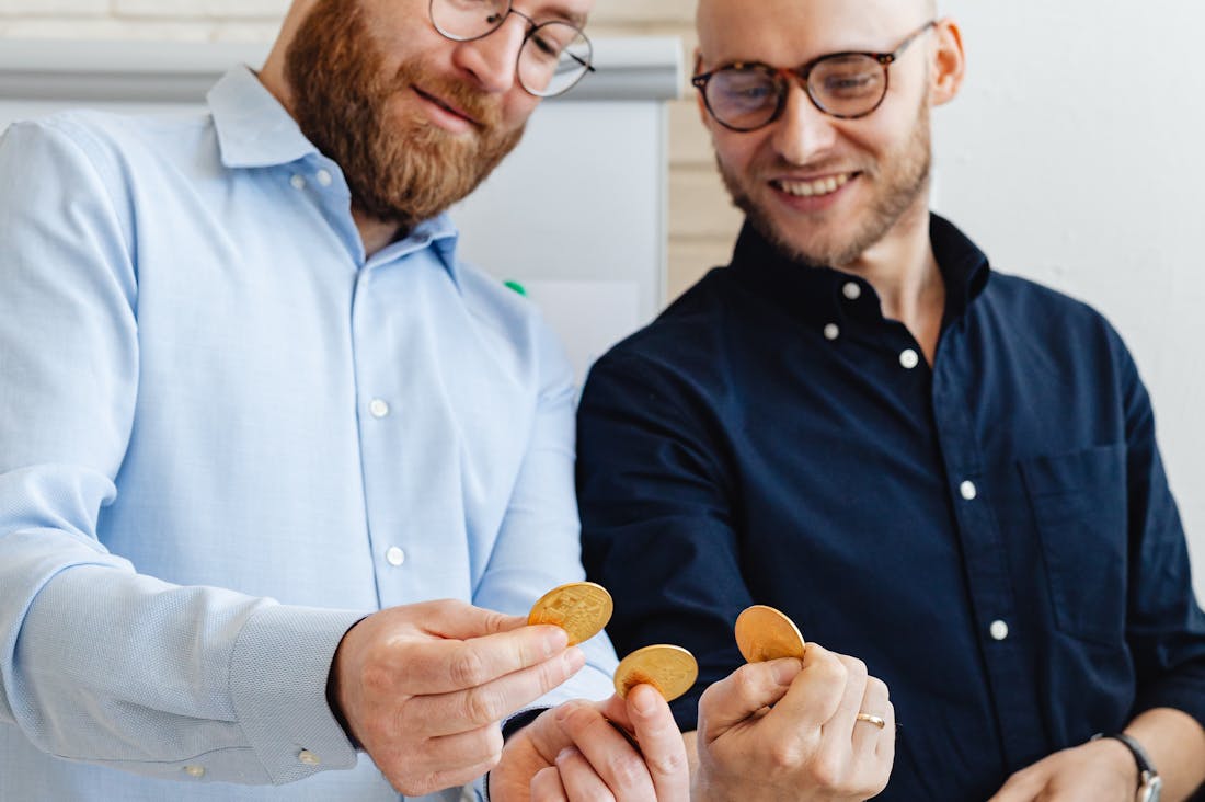 Informed Decisions: Navigating Personal Investments Wisely Image 1