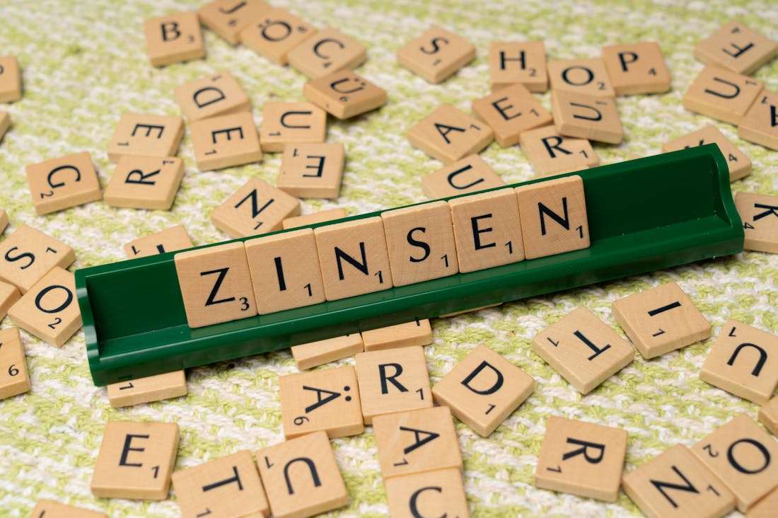 Informed Decisions: Navigating Personal Investments Wisely Image 3