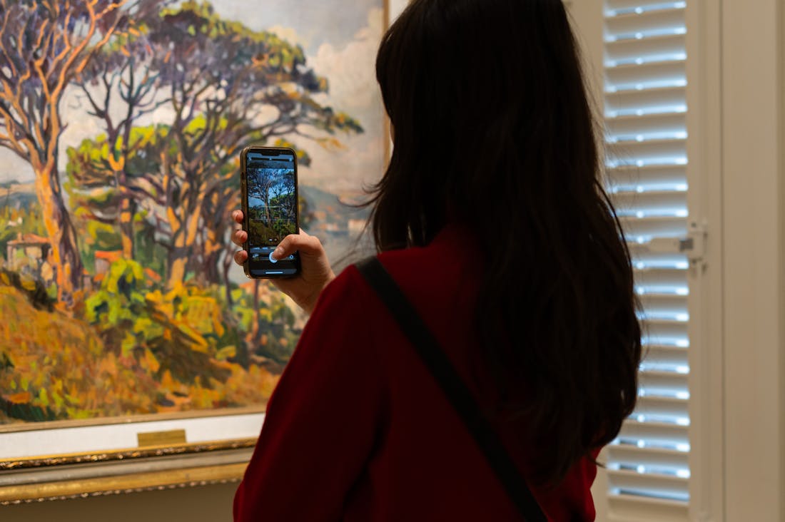 Innovative Gadgets Reshaping Travel Experiences in Modern Times Image 2