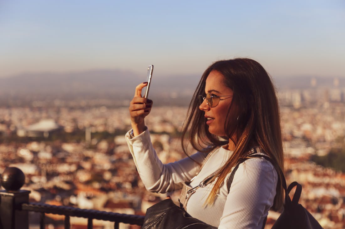 Innovative Gadgets Transforming Everyday Travel for Modern Adventurers Image 3