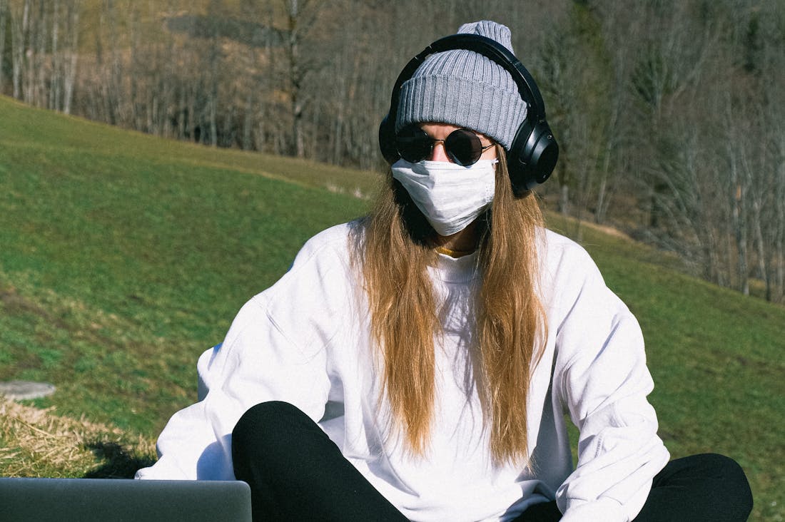 Innovative Gadgets Transforming Travel Experiences Today Image 3