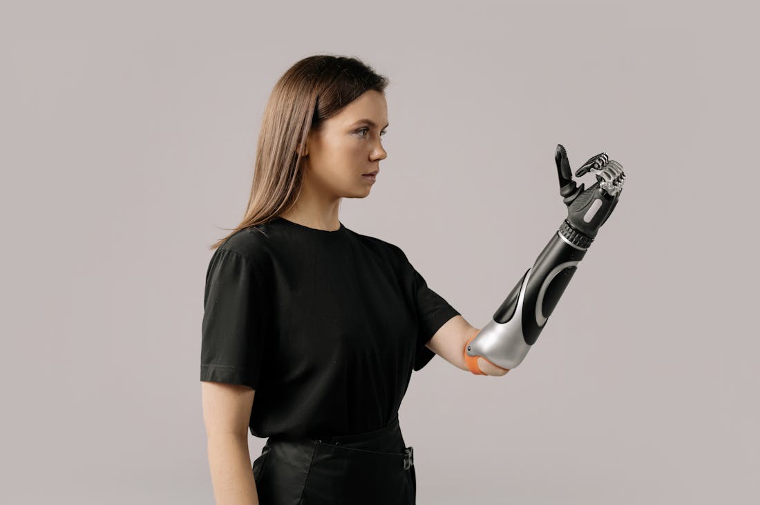 Innovative Tech Gadgets Enhancing Everyday Productivity and Home Comfort Image 3