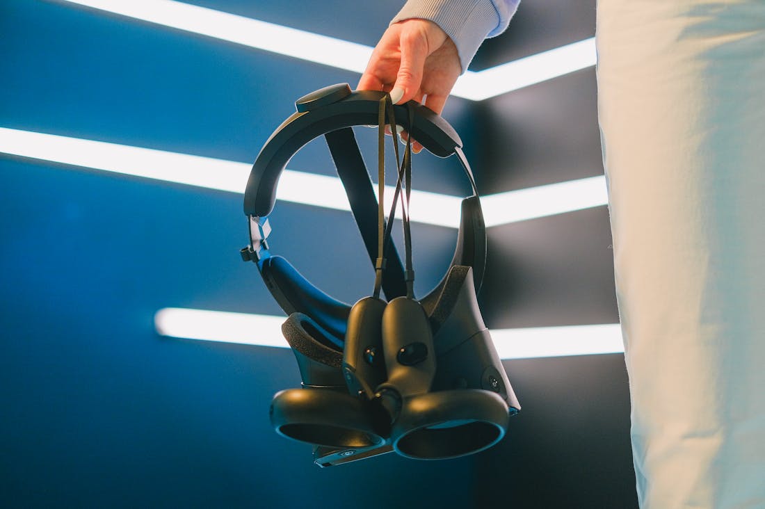 Innovative Tech Gadgets Transforming Daily Life for Better Efficiency Image 3