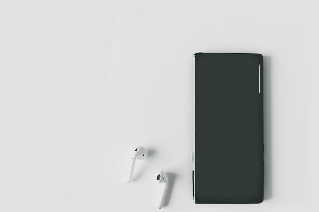 Innovative Tech Gadgets Transforming Daily Routines and Enhancing Productivity Image 2