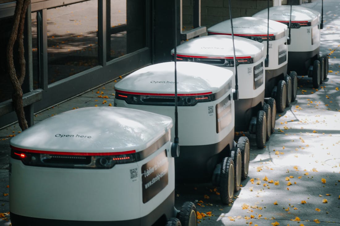 Innovative Tech Trends Reshaping the Auto Industry Today Image 3