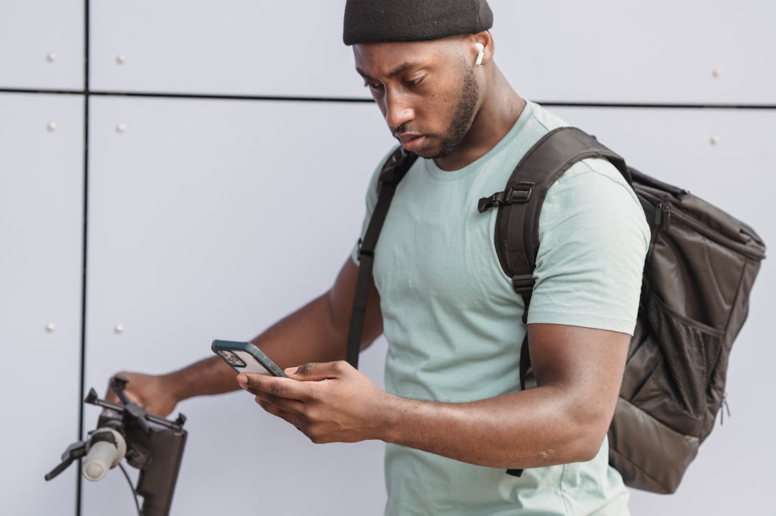 Innovative Tech Trends Shaping the Future of Travel and Adventure Image 3