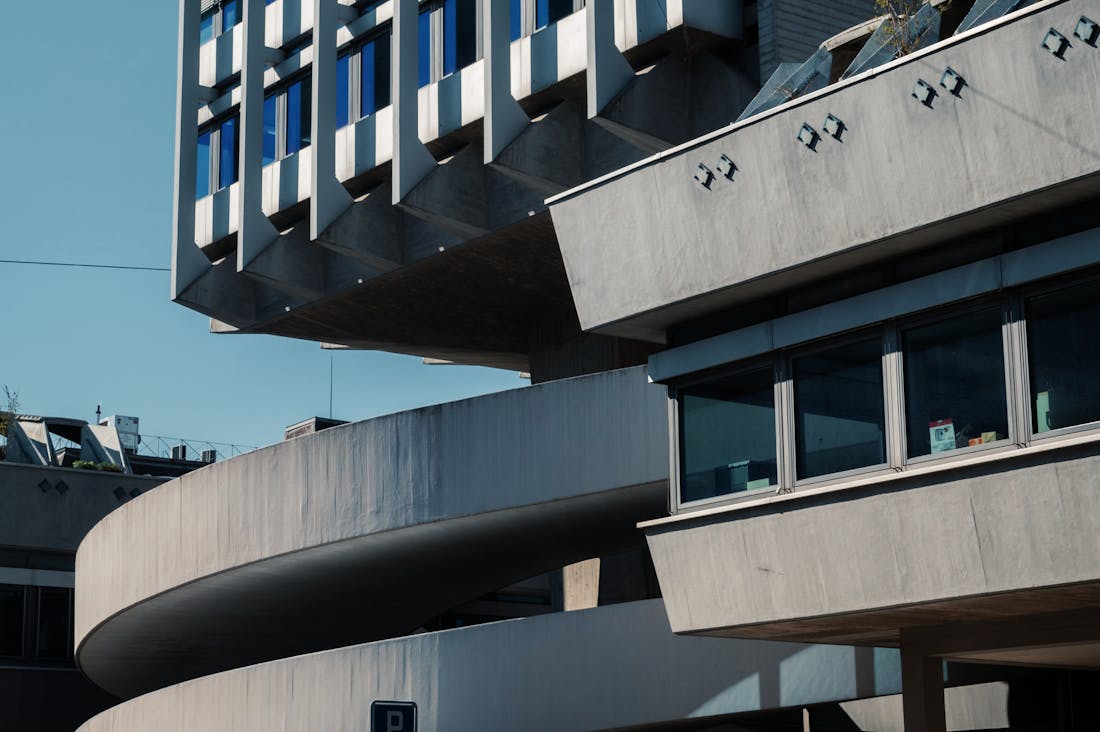 Innovative Tech Trends That Will Shape the Future of Living Image 2