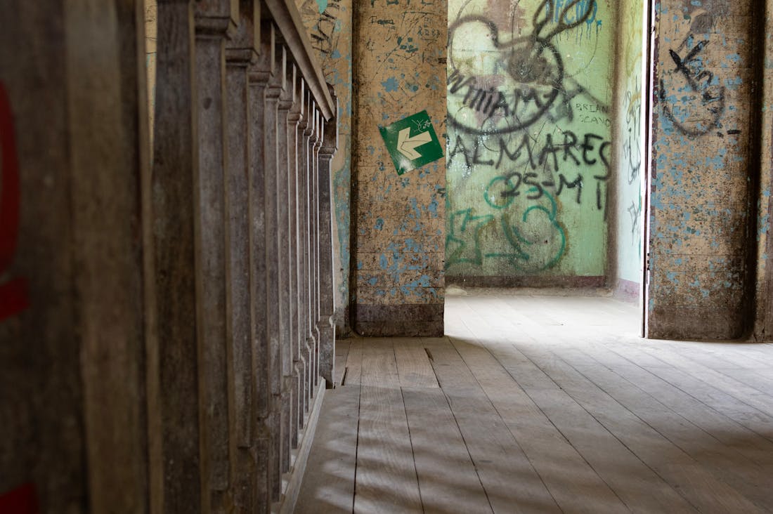 Innovative Travel Trends Shaping 21st Century Adventures Image 3