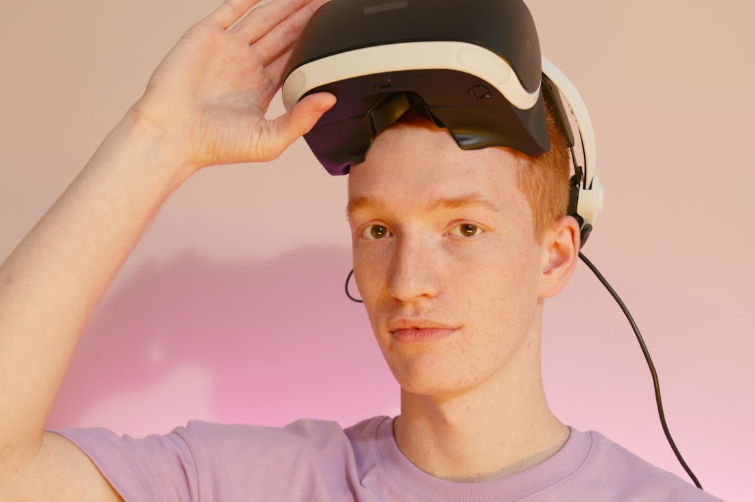 Integrating Technology into Daily Life: Smart Home Solutions, Digital Wellbeing, and Productivity Hacks Image 2