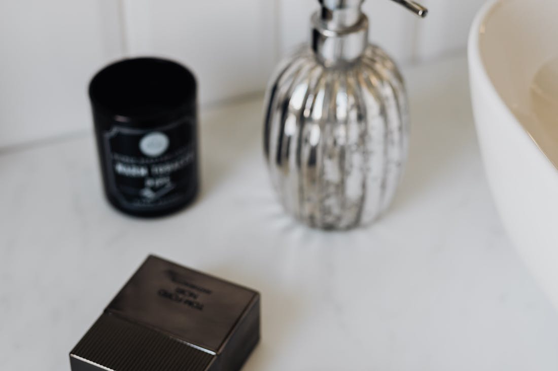 Investing in Your Future: Understanding the Basics of Personal Finance for Long-term Success Image 1