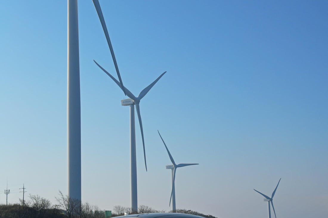 Key Trends Revolutionizing the Automotive Industry Today Image 2