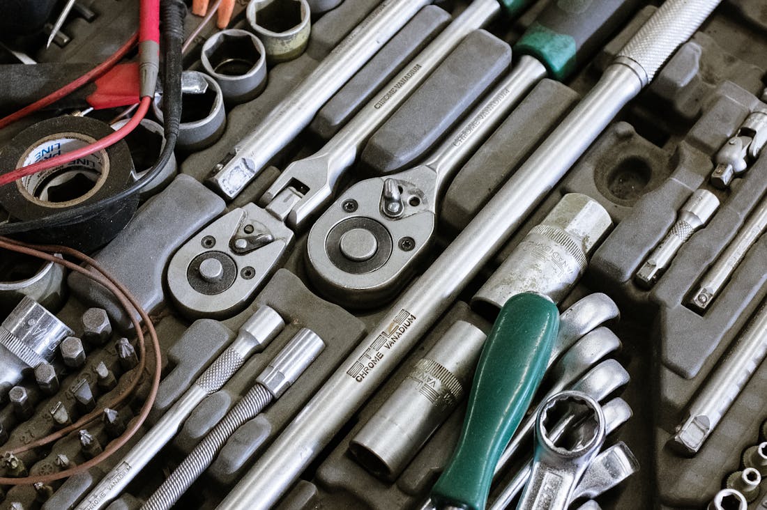 Mastering Auto Maintenance: Essential Tips for Keeping Your Vehicle Running Smoothly and Efficiently Image 1